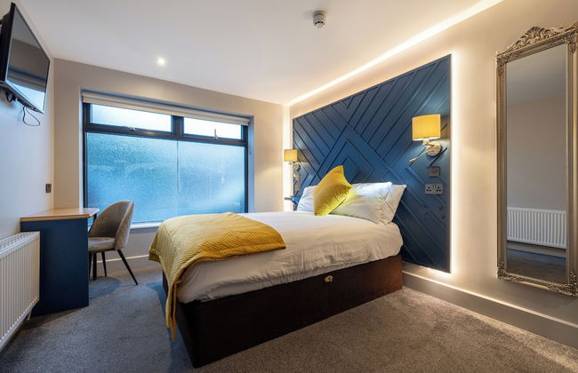 Ewings Bar & Self-Catering Accommodation - Foto 8