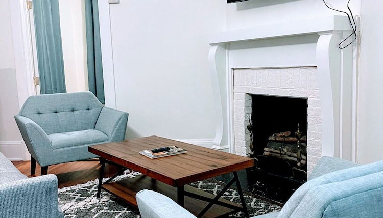 Photo 1 - Walk to Duke Campus 3 Bedroom in Trinity Park