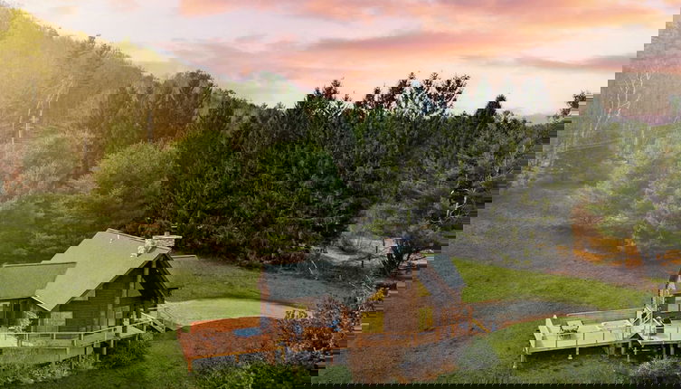 Foto 1 - Secluded w/ Deck Views, Hot Tub, & Ping Pong Hudson in the Berks by Avantstay