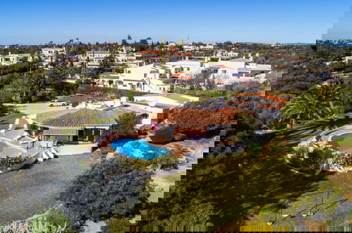 Foto 8 - Casa Ryder Casa Ryder Short Walk From Marinha b