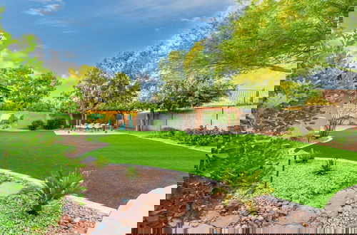 Photo 42 - Greenway Oasis Heated Pool Spa Mural Putt Grn