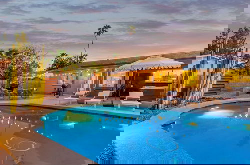 Photo 32 - Greenway Oasis Heated Pool Spa Mural Putt Grn