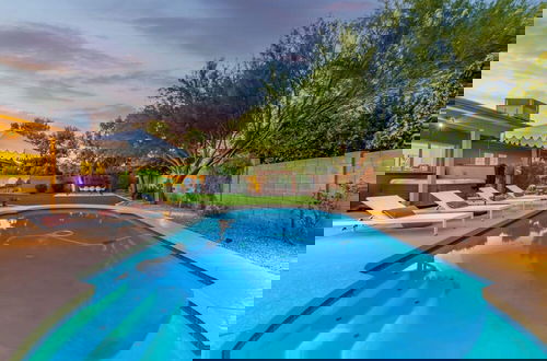 Photo 34 - Greenway Oasis Heated Pool Spa Mural Putt Grn