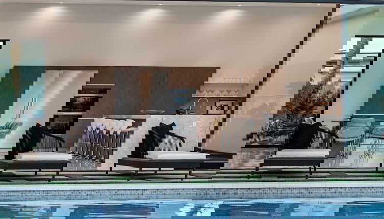 Foto 1 - Exclusive Indio Villa Pool, Hot Tub, Putting Green Sleeps 18 Bravo #6
