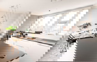 Photo 1 - 2ndhomes Stunning Penthouse with Sauna