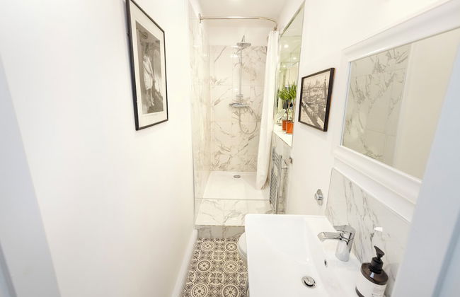 Spacious 2-Bedroom Ground Floor Flat - Foto 33