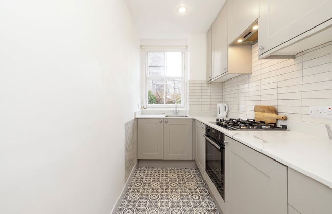 Spacious 2-Bedroom Ground Floor Flat - Foto 14