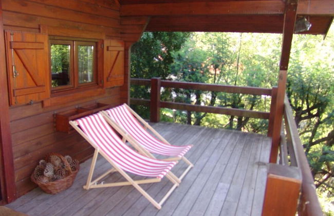 Stunning Rustic House River View - Photo 15