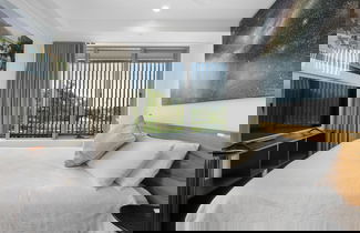 Foto 3 - Bilinga Beachfront Luxury at Lana