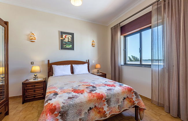 Seaside Charm in Gale - 2 Bedroom W/big Terrace - Photo 2