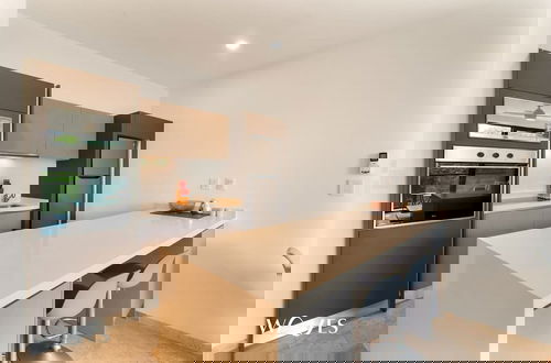 Foto 4 - Luminous 1 Br Steps Away From the Beach
