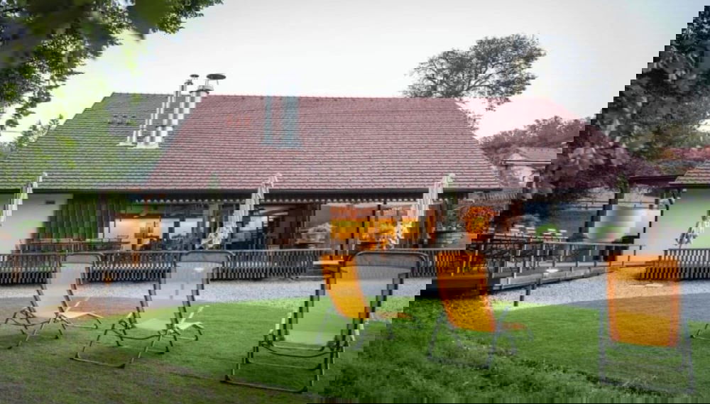 Primary image