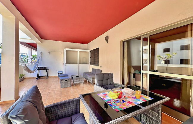 Lagos Ocean BAY With Pool by Homing - Photo 35