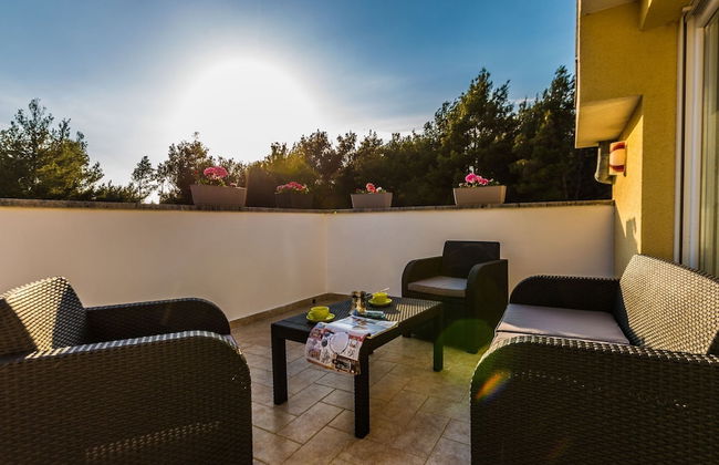 Elegant and Lavish Leisure Apartments Zadar With Outdoor Pool - Foto 47