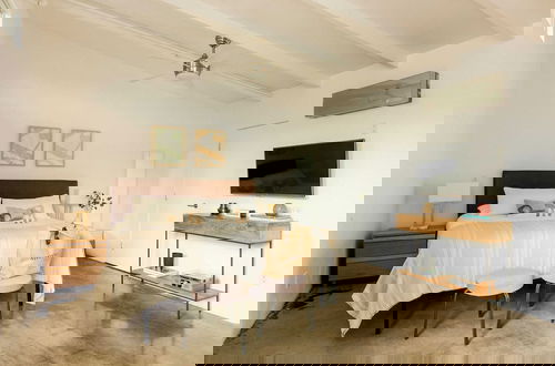Photo 5 - 2 Rooms, Sleeps 8 Retro Hotel w/ Pool Wesley King Studio Buyout by Avantstay