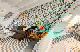Photo 1 - 2 Rooms, Sleeps 8 Retro Hotel w/ Pool Wesley King Studio Buyout by Avantstay