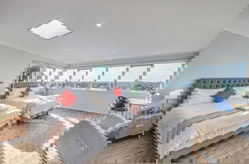 Foto 59 - StayAU Gorgeous 5BR BBQ Home Geelong
