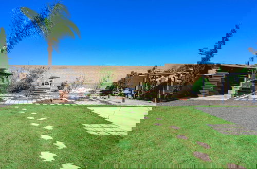 Foto 1 - Spacious Family Retreat w Garden Modern Comfort