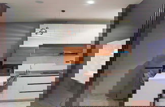 Foto 1 - Cedarwood Apartment