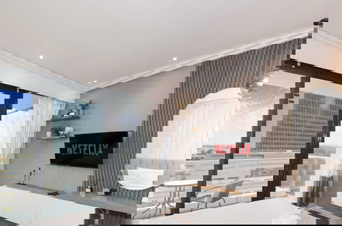 Photo 7 - LUX The JLT Gold Crest Studio