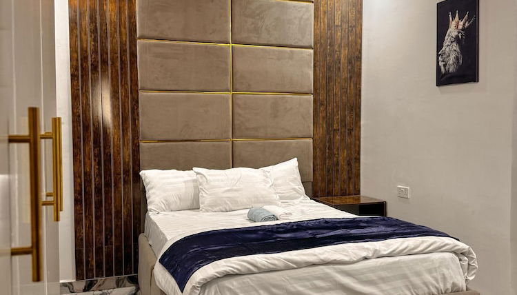 Photo 1 - A Luxurious Single Room - The Paletinos