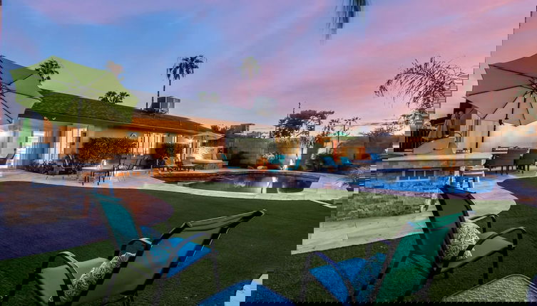 Photo 1 - Palm Tree Paradise Heated spa Pool Firepit