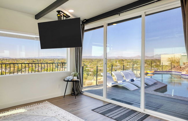 Panoramic Views, Private Pool, Patio Lounge w/ Firepit Royal Palm by Avantstay - Photo 22