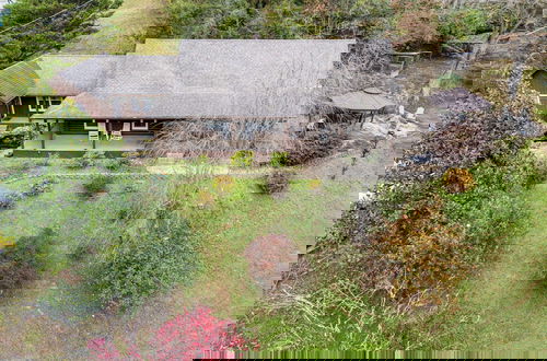 Foto 44 - Artful Craftsman Hot Tub, Firepit, and Pond Gatlinburg + National Parks