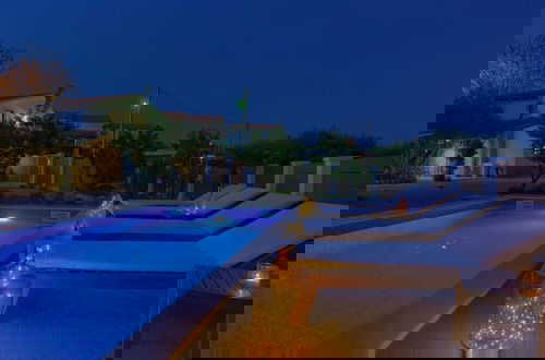 Photo 51 - Tranquil Getaway Polje Villa With Pool