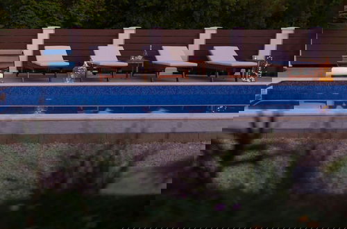 Photo 41 - Tranquil Getaway Polje Villa With Pool