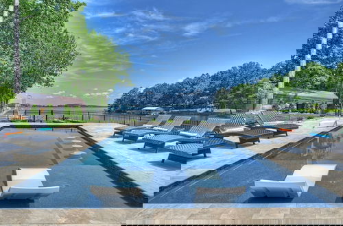 Foto 1 - Bright Water Cove by Avantstay Saltwater Pool