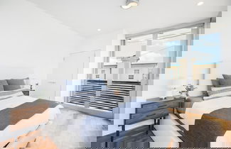 Photo 3 - Venice View by Avantstay Walk to Venice Beach Rooftop, Ice Bath, Luxe Design