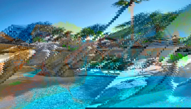 Photo 1 - Carpe Beach Bum by Avantstay 3 Blocks to Beach Balcony Pool