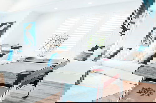 Foto 21 - Oceans of Time by Avantstay TV Game Room 2 Pools Walk to Beach New Build
