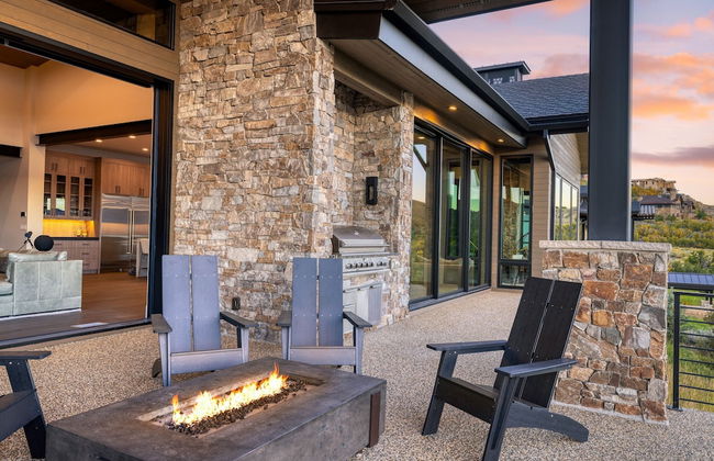 Reflection by Avantstay Sleeps 18 Lake Views Hot Tub Game Room - Foto 42