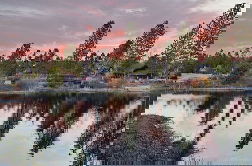 Photo 32 - Klamath by Avantstay Gorgeous Mountain Home w Fire Pit Spa Lake Views