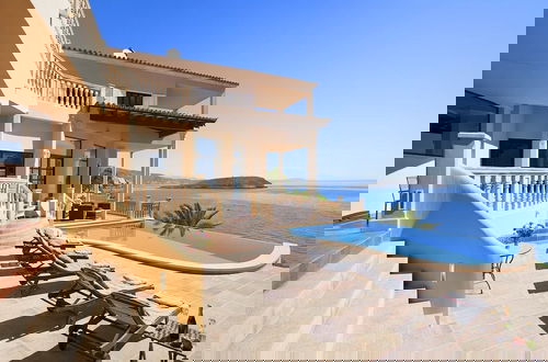 Foto 1 - Villa in Tranquil Location
