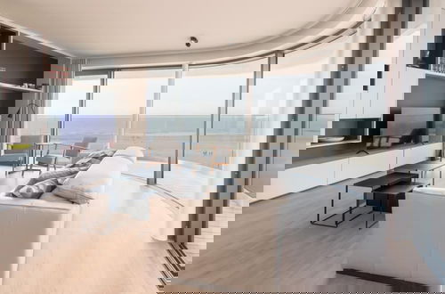 Foto 9 - Open View Apartment by the Beach