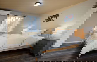 Foto 2 - Smith Rock Base Camp Sleeps 6!