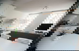 Foto 3 - Nimbuzzz Apartments