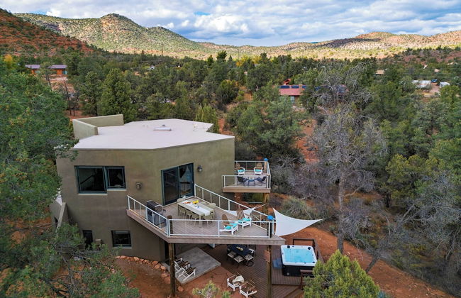 Cathedral View by Avantstay Pool Table + Hot Tub - Foto 45