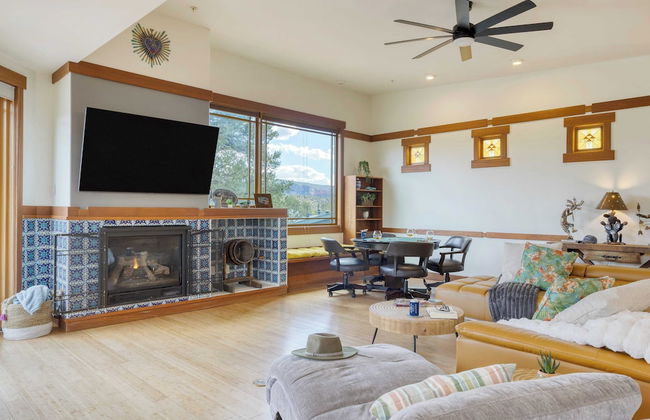 Cathedral View by Avantstay Pool Table + Hot Tub - Foto 11