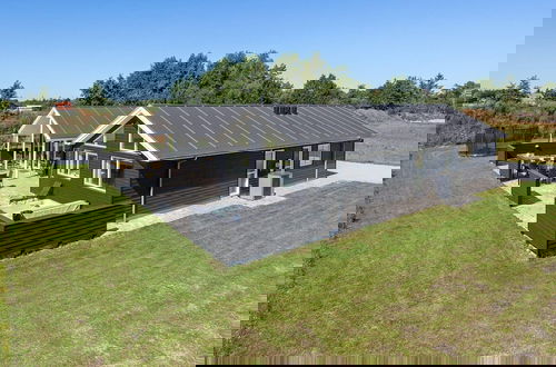 Photo 27 - 5 Star Holiday Home in Albaek