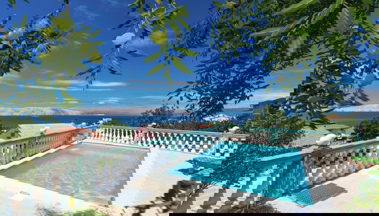Foto 1 - Nice Apartment With Balcony and Swimming Pool