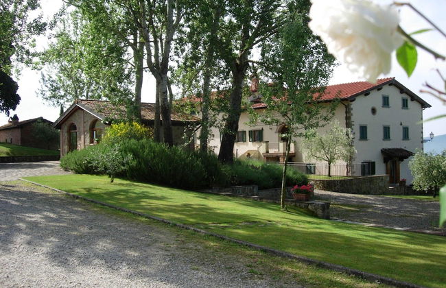 Farmhouse in Tuscany With Pool and Valley Views - Photo 26