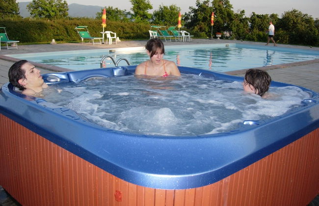 Farmhouse in Tuscany With Pool and Valley Views - Photo 11
