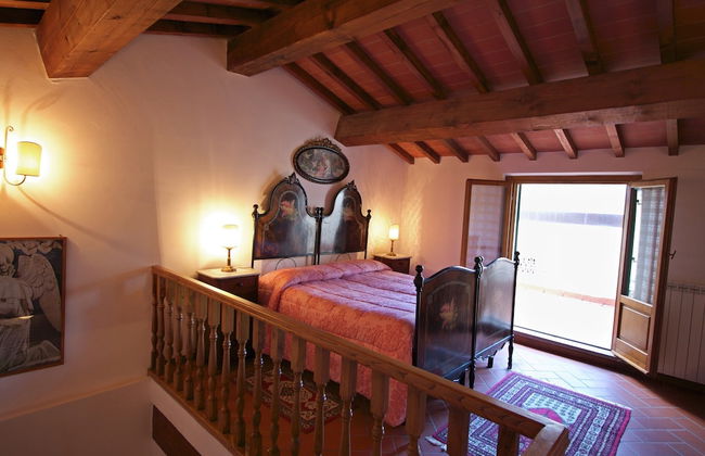Casentino Valley Farmhouse Within Poppi - Photo 2