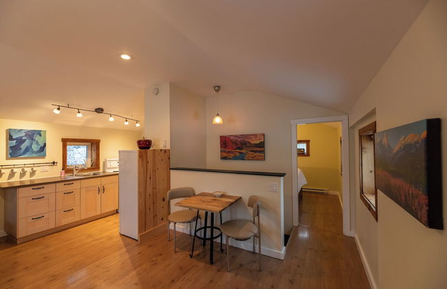 Downtown Whitehorse - Treehouse - Foto 13