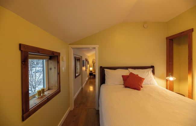 Downtown Whitehorse - Treehouse - Foto 4