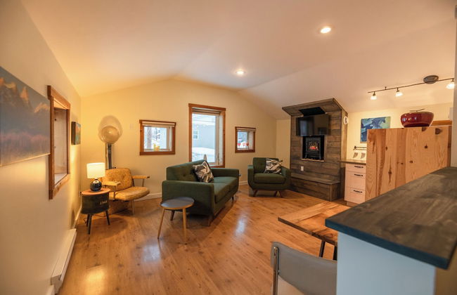 Downtown Whitehorse - Treehouse - Foto 1